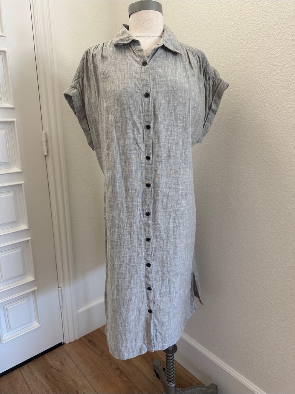NWOT C&C California Button-Front 100% Linen Shirt Dress